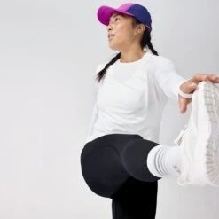 BROOKS Women’s Luxe Long Sleeve (100 - White) 8 BROOKS Women’s Luxe Long Sleeve (100 - White) -TCRunning Shop 221683 100 mv1 luxe womens long sleeve running shirt