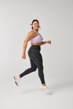BROOKS Women's Dare Crossback Run Bra 2.0 (598 - Orchid Petal) 9 BROOKS Women's Dare Crossback Run Bra 2.0 (598 - Orchid Petal) -TCRunning Shop 350084 598 MV Crossback 2 Sports Bra