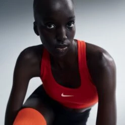 Nike Women’s Swoosh Medium Support Sports Bra (657 - University Red/White) -TCRunning Shop AURORA DX6821 657 PHSYM001 2000