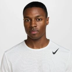 Nike Men's AeroSwift Dri-FIT ADV Short-Sleeve Running Top (121 - Summit White/Black) -TCRunning Shop AURORA HJ3377 121 PHSYM001 2000