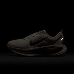 Nike Women's Vomero 18 (108 - Pale Ivory, Dark Team Red-Red Sepia) -TCRunning Shop AURORA HM6804 108 PHSLH200 2000