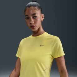 Nike Women's Swift Dri-FIT Short-Sleeve Running Top (712 - Light Zitron/Reflective Silver) -TCRunning Shop AURORA HM9698 712 PHSYMG01 2000