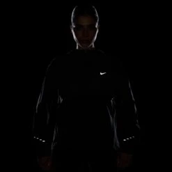 Nike Women's Swift Repel Packable Running Jacket (010 - Black/Reflective Silver) -TCRunning Shop AURORA HQ0650 010 PHSYM200 2000