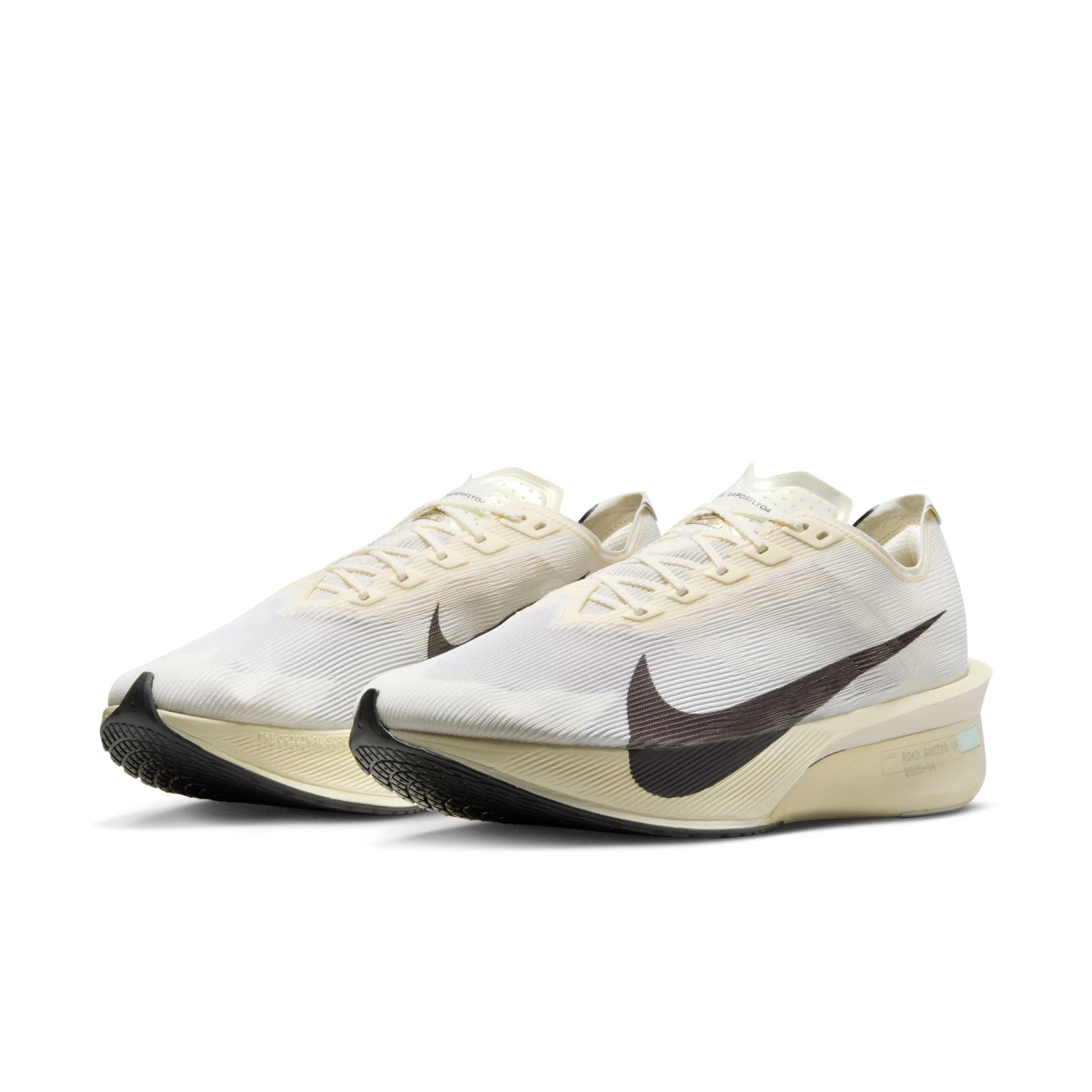 Nike Men’s Vaporfly 4 "Jakob Ingebrigtsen" (100 - Sail/Medium Ash-Metallic Gold Grain-Phantom) 3 Nike Men’s Vaporfly 4 "Jakob Ingebrigtsen" (100 - Sail/Medium Ash-Metallic Gold Grain-Phantom) - Image 3