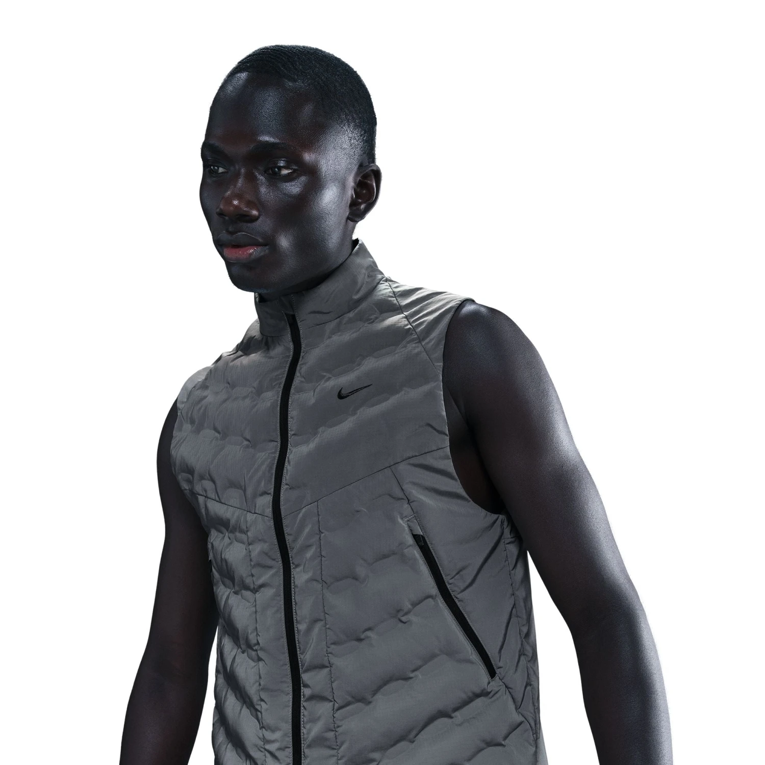 Nike Men's Therma-FIT ADV Reflective Vest (027 - Reflective Silver/Reflective Black) 5 Nike Men's Therma-FIT ADV Reflective Vest (027 - Reflective Silver/Reflective Black) - Image 5