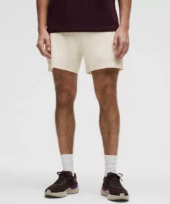 Lululemon Men's Pace Breaker Lined Short 5" (Light Ivory)