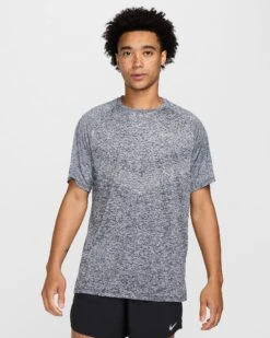Nike Men's Stride Dri-FIT ADV Short-Sleeve Running Top (437 - Thunder Blue/Heather/Reflective Silver)